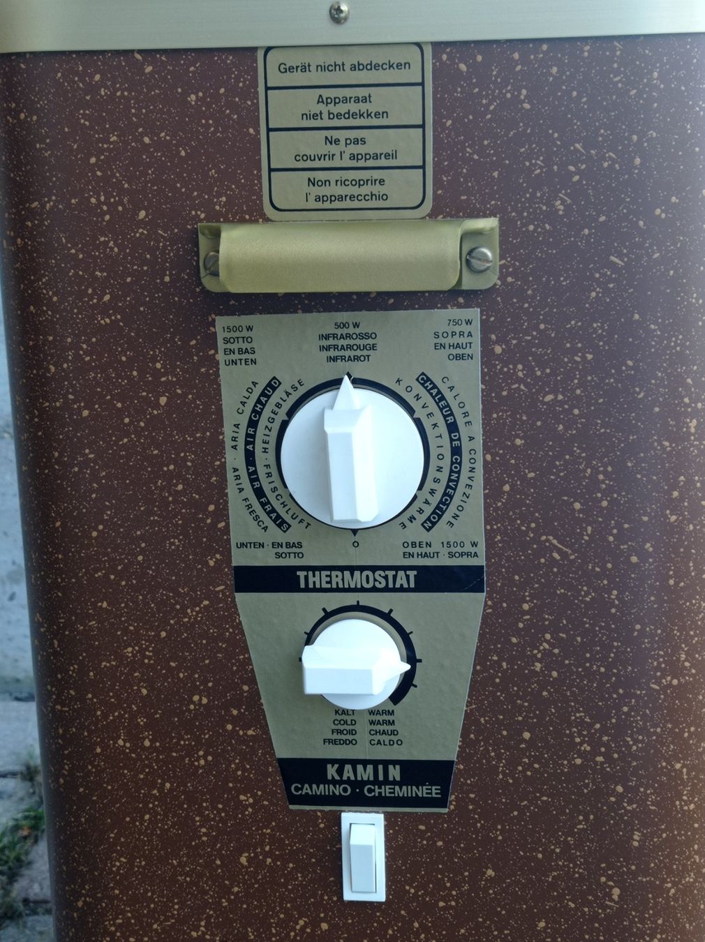 Radiatori: Heizstrahler DOMO 220 Volt – Usato da Ins venduto da Baj 2