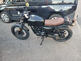 Motorrad Brixton 125 schwarz 10106km
