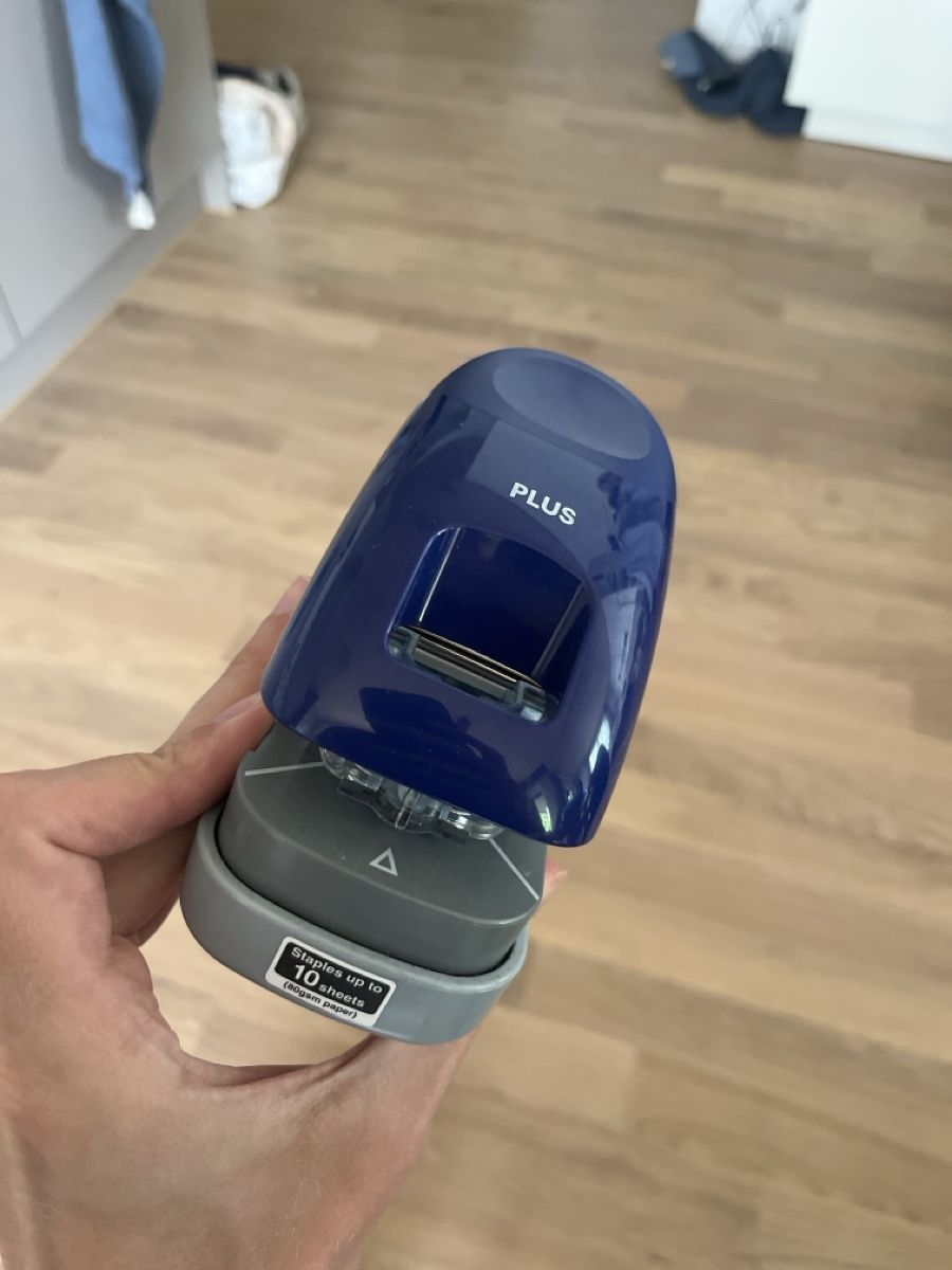 Apparecchi Fax: PLUS SL-112A Stapler - Reliable and Ready to Use! – Nuovo (secondo la descrizione) da Zürich venduto da hho_kj2d 1