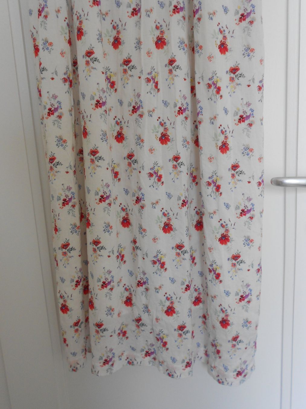 Vestiti: Langes Blumen Sommer Kleid mit Ärmel (Baumwolle, Gr. L) – Nuovo (secondo la descrizione) da Zollikofen venduto da Flavabana 2