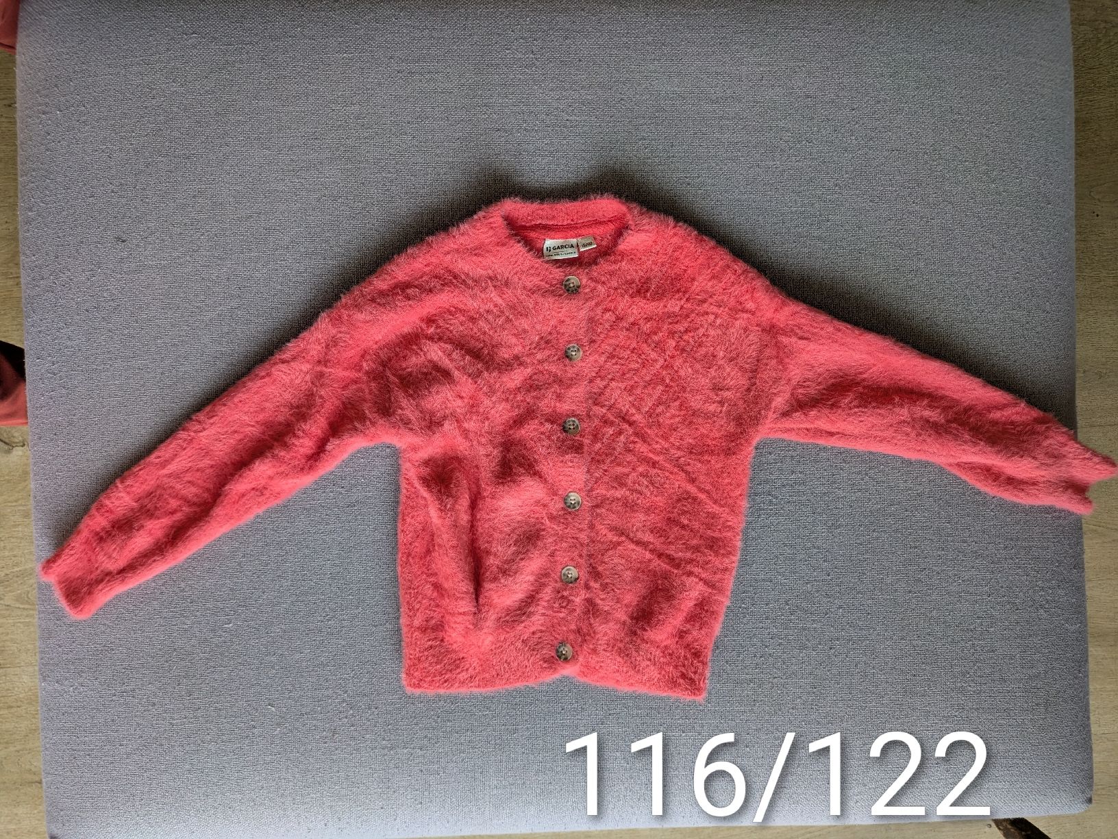 Lotti & Set di vestiti: Pull fille 7 - 8 ans – Usato da Pully venduto da FlorWoll 3