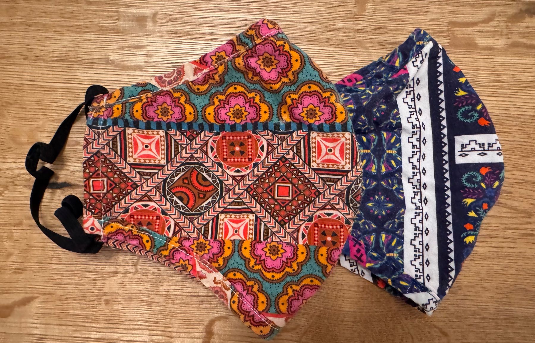 Gesichts- und Gehörschutz: 2er Set! Wiederverwendbare Stoffmasken, handmade! – Neu (gemäss Beschreibung) aus Luzern von La_sfinge