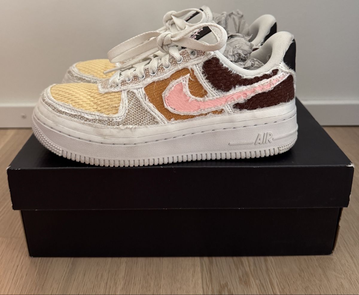 Scarpe da donna: Nike air force one édition limité taille 36 – Usato da geneve venduto da BadgePolice 5