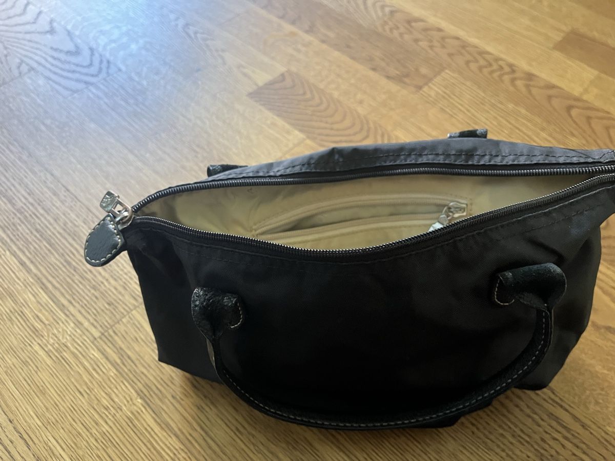 Maison Mollerus Borse da donna: Maison Mollerus Nylon Tasche – Usato da Bern venduto da nad_x77t 4