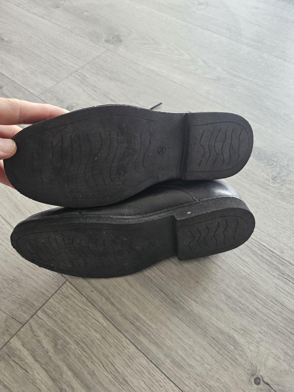 Scarpe per ragazzi: elegante schuhe neuwertig gr34 – Nuovo (secondo la descrizione) da Münchenbuchsee venduto da Kappa8 2