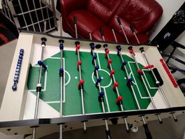 Töggelikasten / Tischfussball /Tischkicker ***Guter Zustand