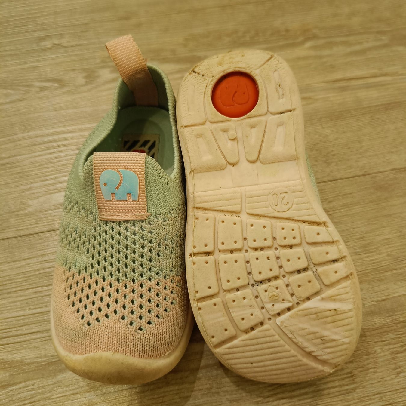 Elefanten Schuhe für Jungen: Freizeitschuhe Grösse 20 – Gebraucht aus Jaberg von urig17. 1