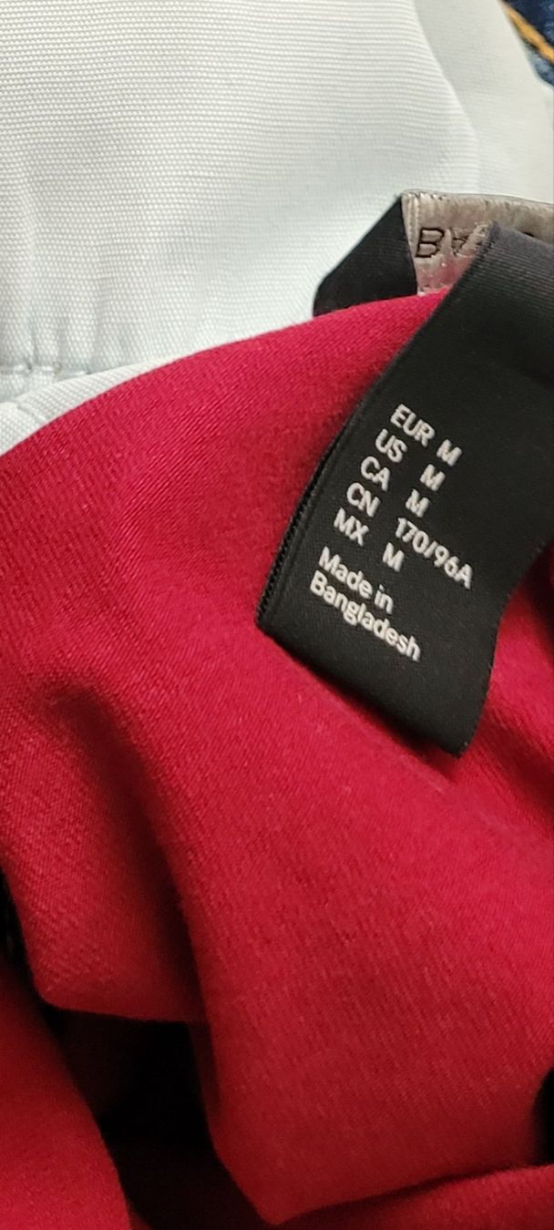 H&M T-Shirts: Mini robe elastique H&M taille 38 /Coton – Neu (gemäss Beschreibung) aus Vevey von x_y_f 3
