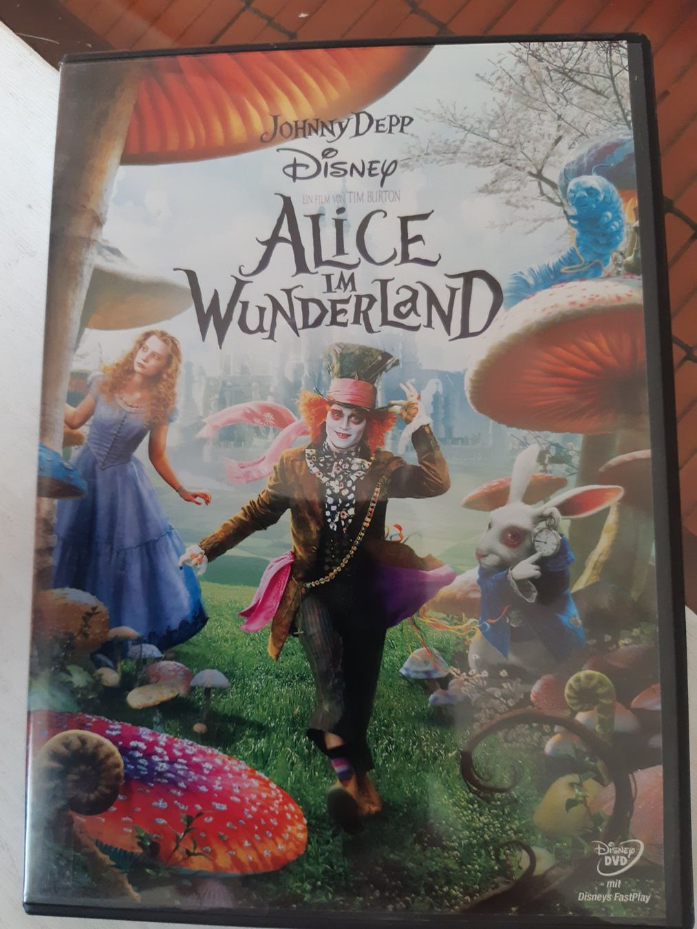 Tous les DVDs: Alice im Wunderland – D'occasion à Domat-Ems par nugipuff