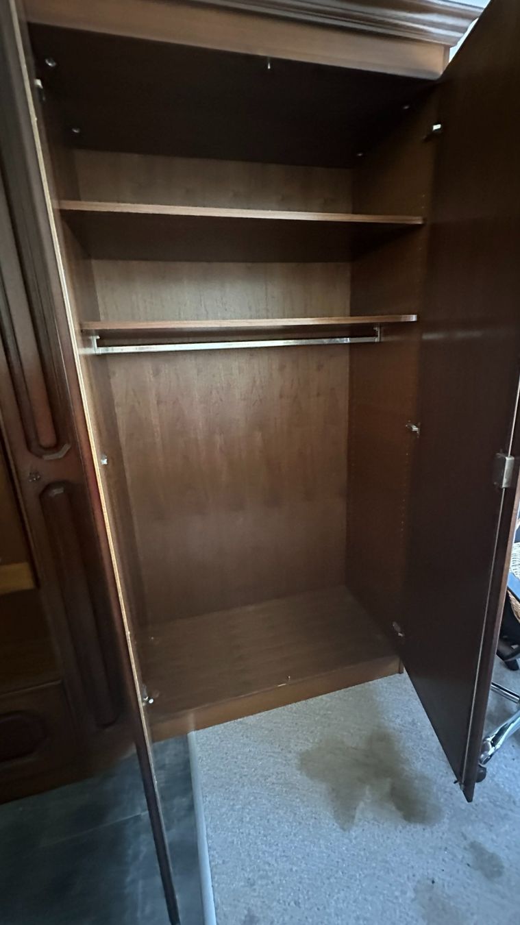 Armoires: Bettschrank Holz braun gebraucht – D'occasion à Basel par Rstoessel 2