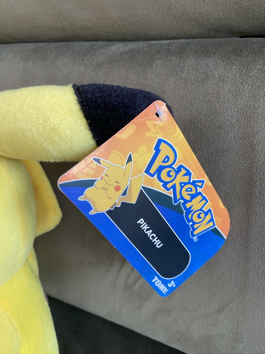 Pokémon Giocattoli: Pokemon Pikachu Plüschtier 30 cm – Nuovo (secondo la descrizione) da Luzern venduto da olivia9022 4
