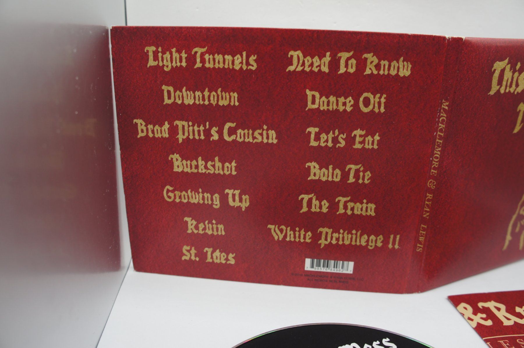 CDs: CD Macklemore & Ryan Lewis This Unruly Mess I've Made +Postr – Gebraucht aus Ernetschwil von luisvonerni 1