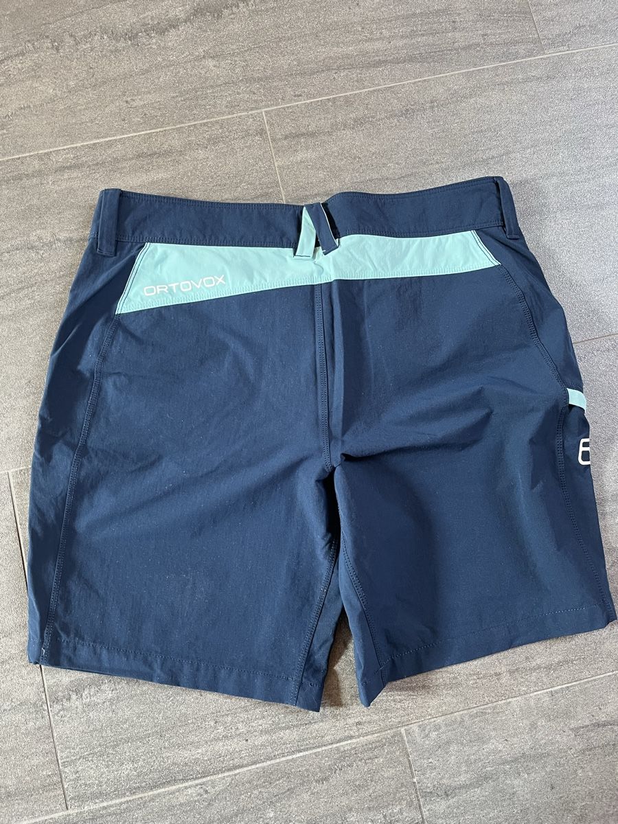 Ortovox Pantalons: Ortovox Damen Shorts  – D'occasion à Ennetbürgen par muirer00 1