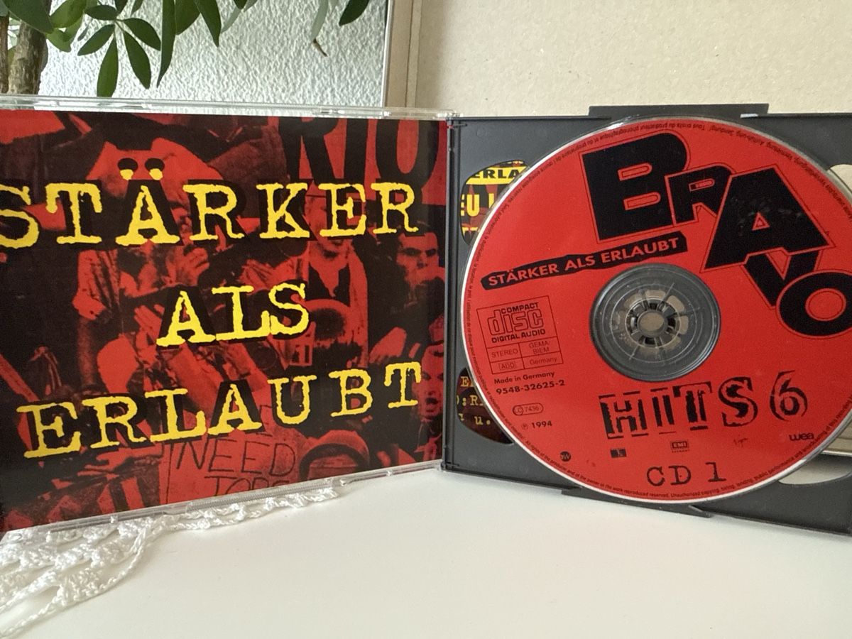CDs: 2 CDs "Mega Hits 6" gebrauchter Zustand – D'occasion à Zuzwil SG par Boho-Style 2