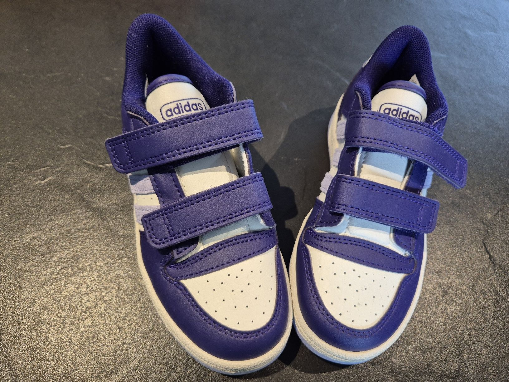 Adidas Scarpe da uomo: Adidas Sneaker Grösse 30 – Nuovo (secondo la descrizione) da Thun venduto da PiC