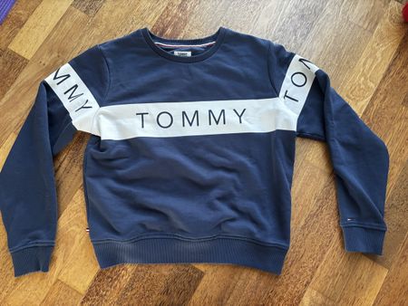  Tommy Hilfiger Logo-Sweatshirt Gr. M