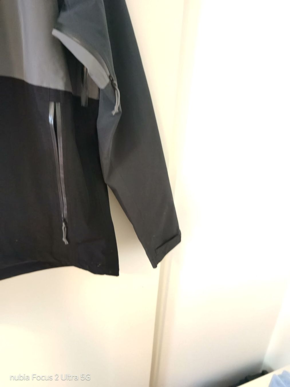 North Face Vestes: The North Face Jacket size M grey/black condition perfect – Neuf (Voir description) à wattwil par pel_qh26 5