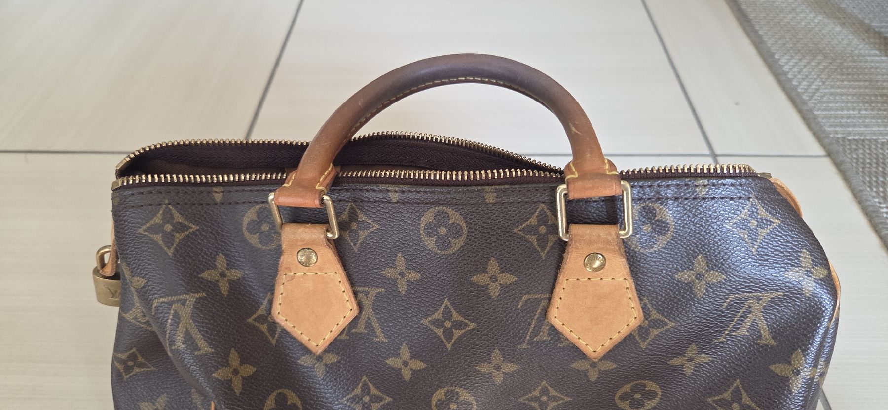 Louis Vuitton Taschen für Damen: SPEEDY 30 LOUIS VUITTON MONOGRAM – Gebraucht aus Ascona von principessacaroline 6