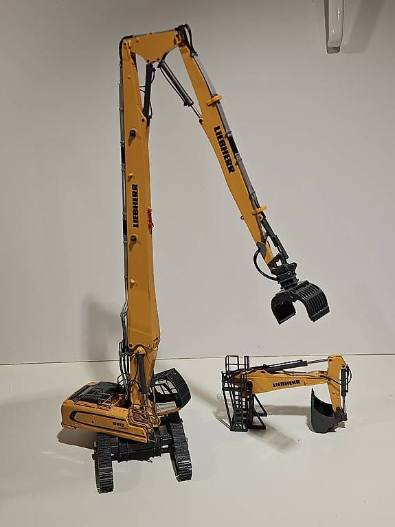 Kits de montage: LIEBHERR R960 Demolition1:50 – D'occasion à Wittenbach par r_e_d87p 1