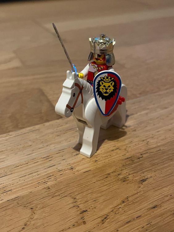 Lego Ritter auf Pferd mit Schwert (Gebraucht) in Inwil für CHF 9.9 ...