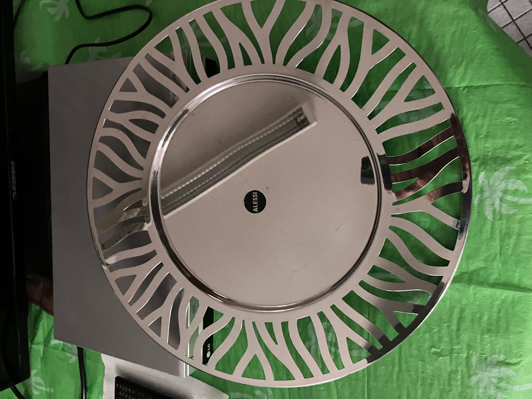 Alessi Piatti di portata: 2 Alessi Platten  40cm und 48cm Durchmesser – Usato da Aadorf venduto da heiluz15 2