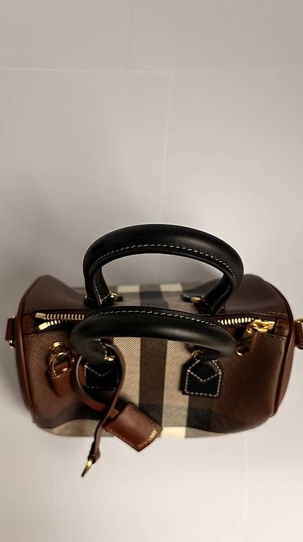 Sacs femmes: Burberry Bowlin Bag – Neuf avec emballage d'origine à Basel par kis_g8bg 4