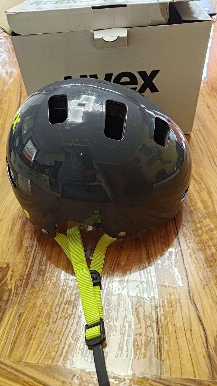 Uvex Caschi: velohelm uvex 51/55 – Usato da Poschiavo venduto da Linuzzo80 2