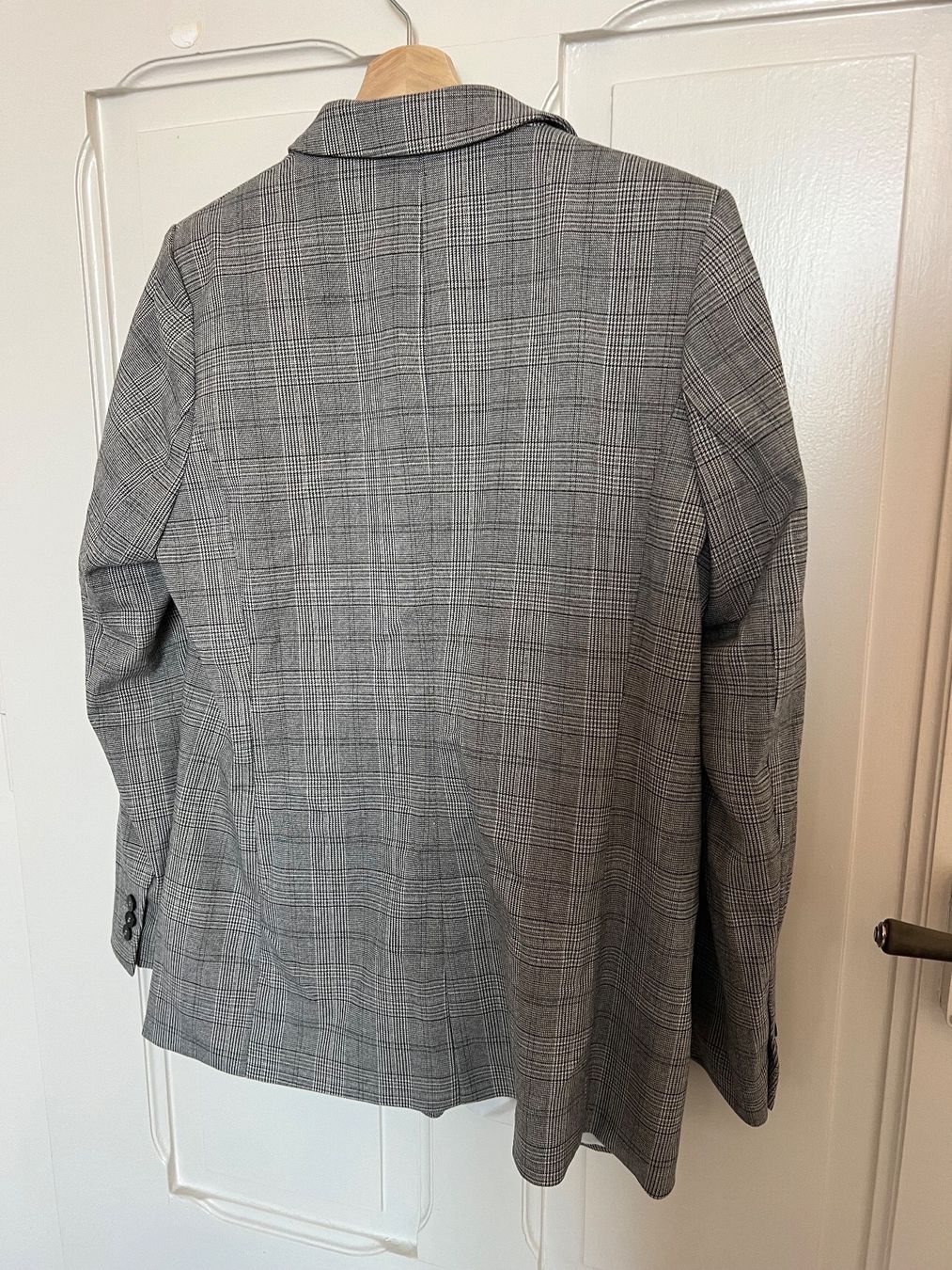 H&M Giacche: Blazer H&M à carreaux taille 40 élégant – Usato da Neuchâtel venduto da Thesebootsaremadeforwalking 3