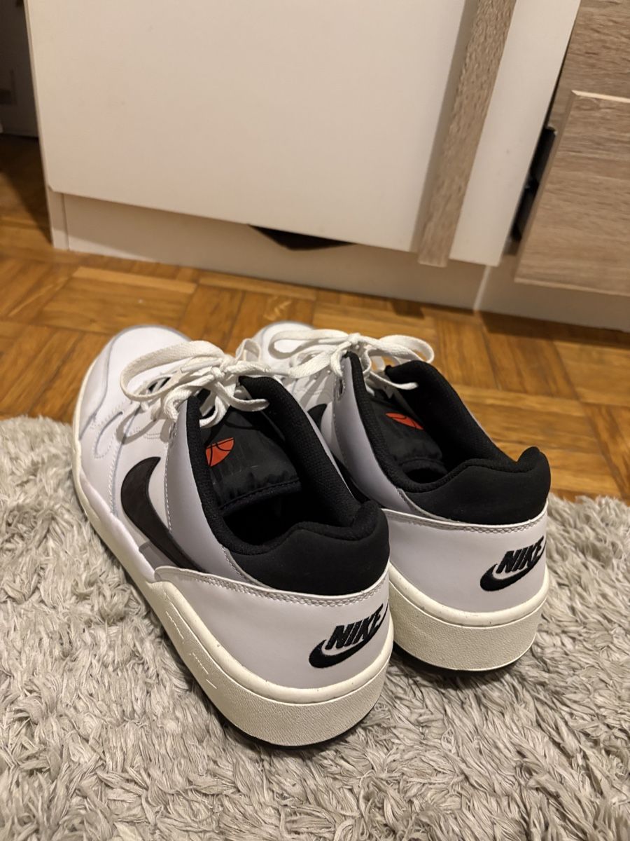 Nike Chaussures hommes: Nike sneakers – D'occasion à Greifensee par oli_q2zg 1