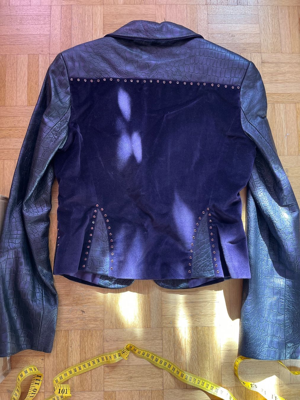 Anzüge & Kostüme: Elegant velour suit size S/M – Neu (gemäss Beschreibung) aus Chêne-Bougeries von Seetooyoo 1
