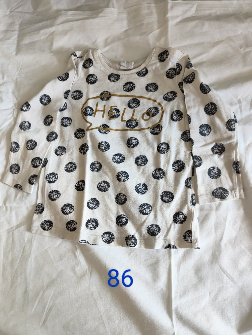 Pulls et sweat-shirts: Gr. 86 Sweatshirt "Hello" – D'occasion à Sursee par lou19