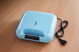 SCHNÄPPCHEN – Mini Donut Maker / Cake Pop Maschine– ORIGINAL