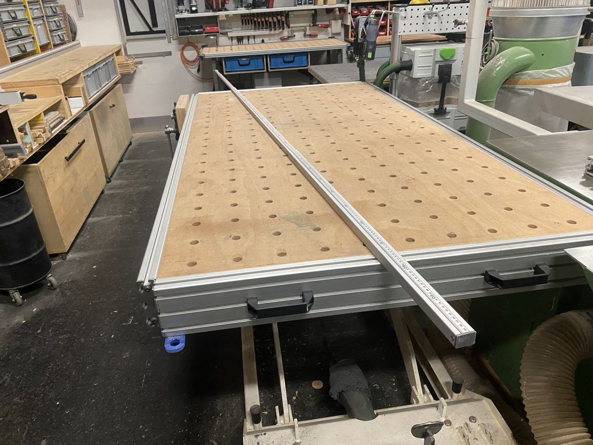 Messen: Messstab bis 3m ab 1.- – Gebraucht aus Wabern von HK-Design