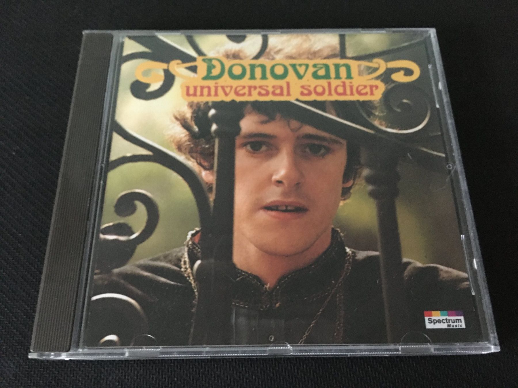 CD: Donovan - Universal Soldier -CD- – Usato da St.Gallen venduto da MedienJoe