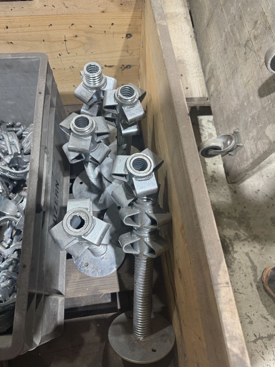 Gerüste: Gerüstmaterial – Neu (gemäss Beschreibung) aus Flüelen von ABS-Technik 3
