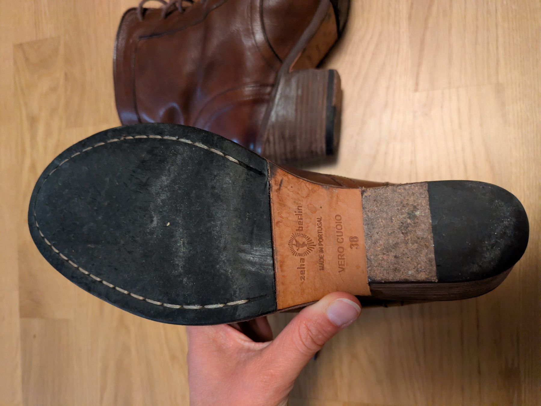 Chaussures femmes: Zeha Berlin Damenschuhe Grösse 38 – D'occasion à Niederlenz par pco_577d 4