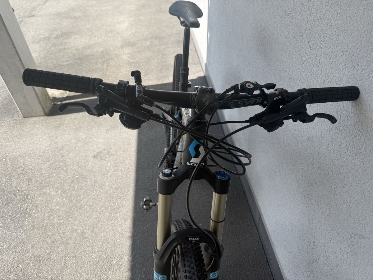Scott Vélos: Scott Genius 730 27.5 Zoll Gr.S – D'occasion à Rotkreuz par 74max 1