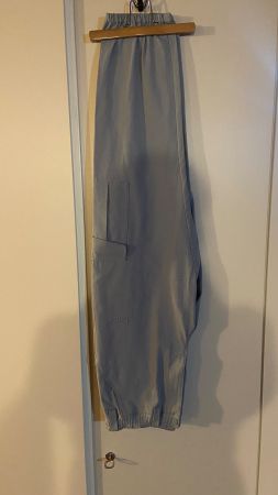 Pantalon cargo Dime Montreal gris clair - Parfait état!