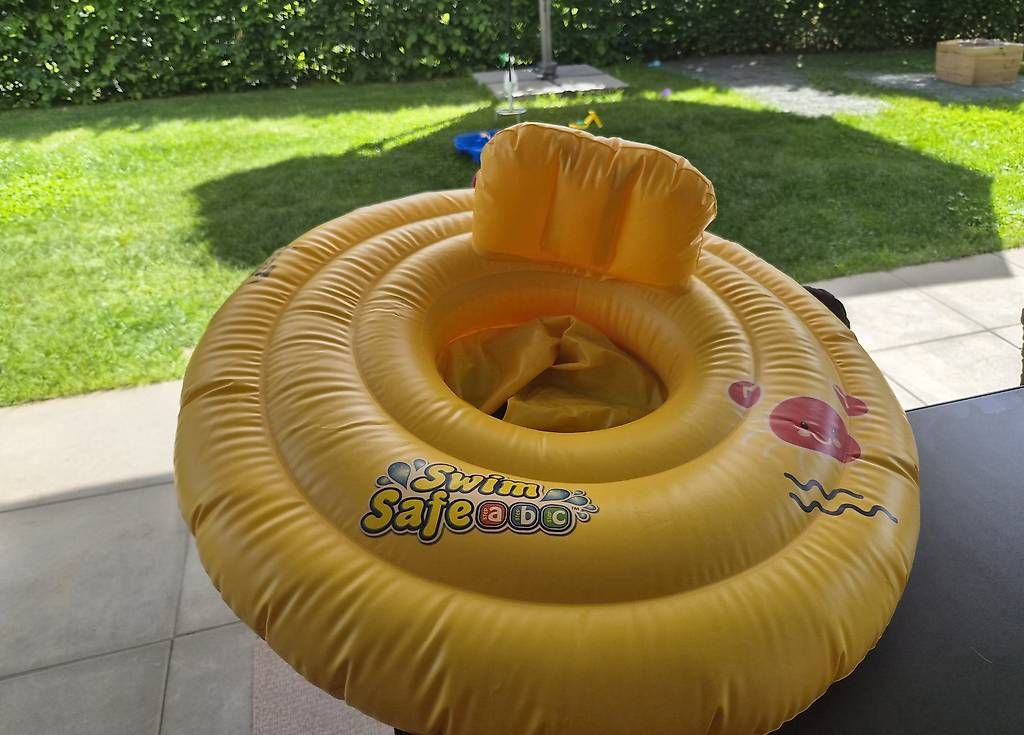 Salvagente: Swim safe – Usato da Weinfelden venduto da Jolly_sign