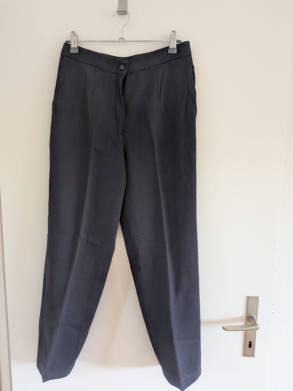 Hosen: Custom-made Dark Blue Trousers, Small – Gebraucht aus Wettingen von ann_hzb5