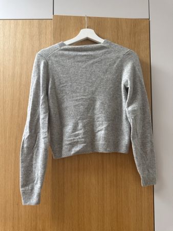 UNIQLO cashmere cardigan in size M