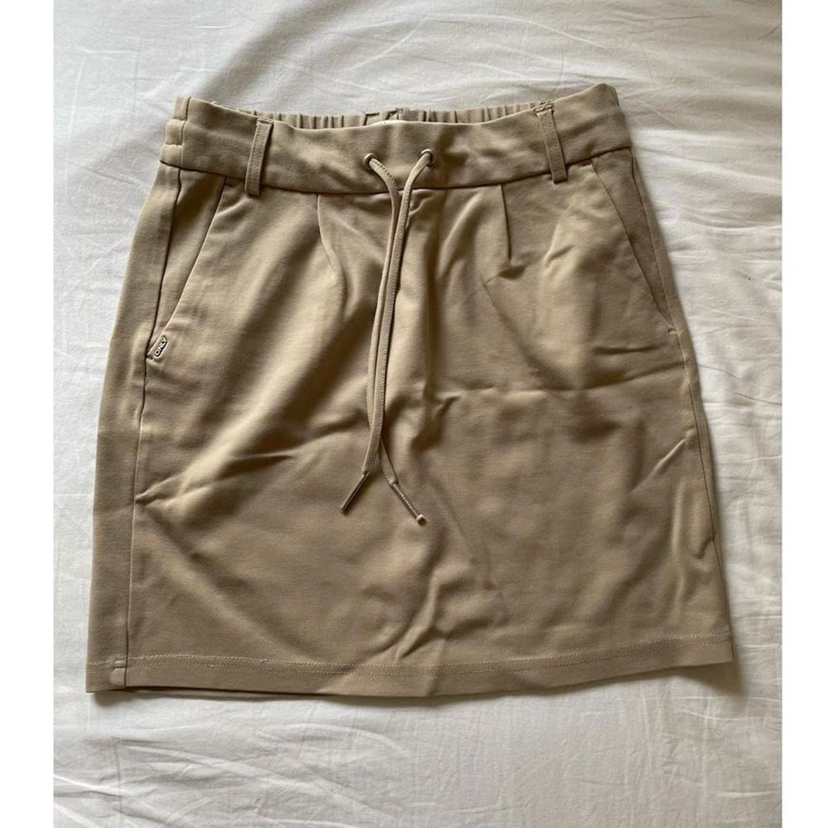 Only Gonne: Jupe beige – Usato da Concise venduto da Lae99