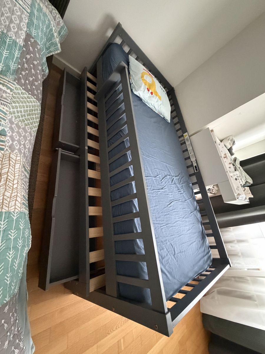 Betten: Kinderbett 90X200, with extra bett – Gebraucht aus Zürich von bak_v8b5 1