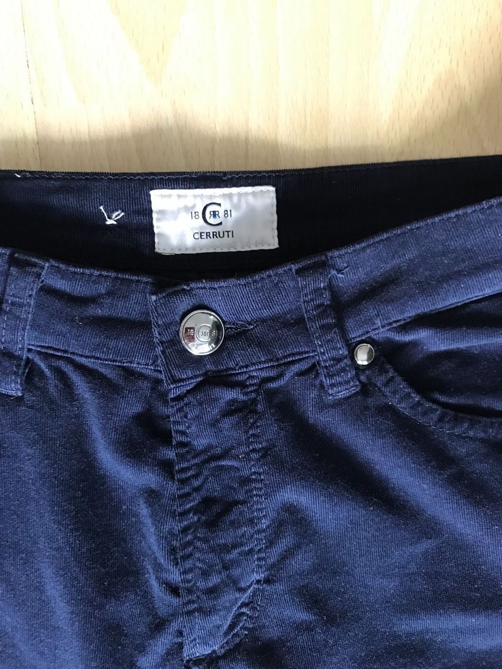 Cerruti Pantaloni: Cerruti Hose gr 26 – Nuovo (secondo la descrizione) da Sempach venduto da katzaana3 1