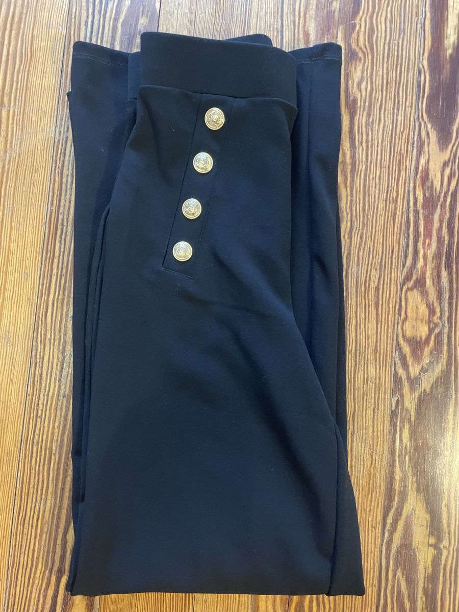 H&M Hosen: Pantalon chic noir  – Gebraucht aus Neuchâtel von Estonia17 1