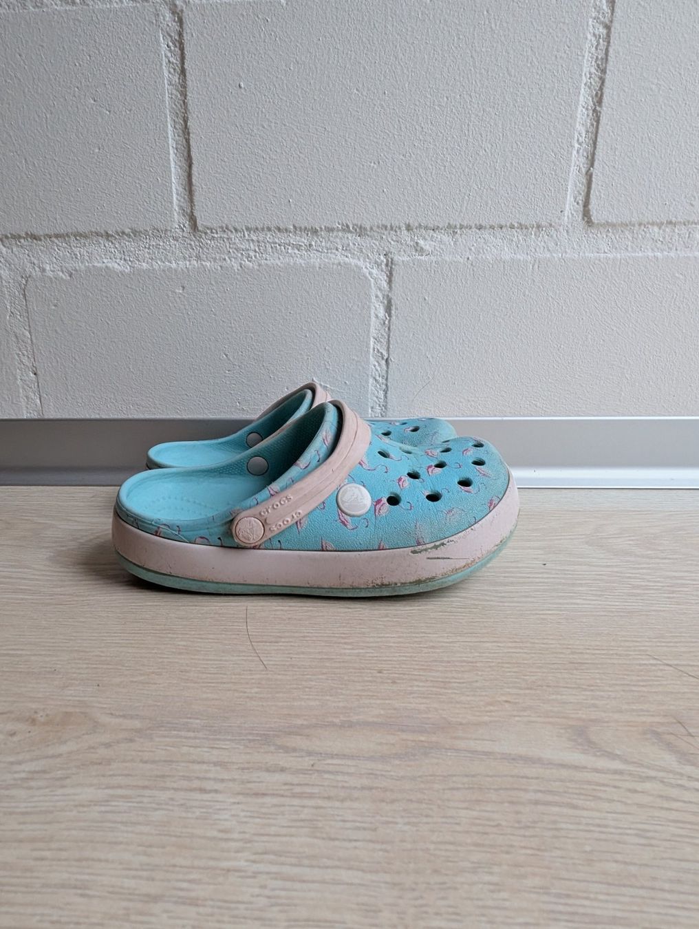 Crocs Schuhe für Jungen: Crocs Gr. 32 – Gebraucht aus Nods von BieneS