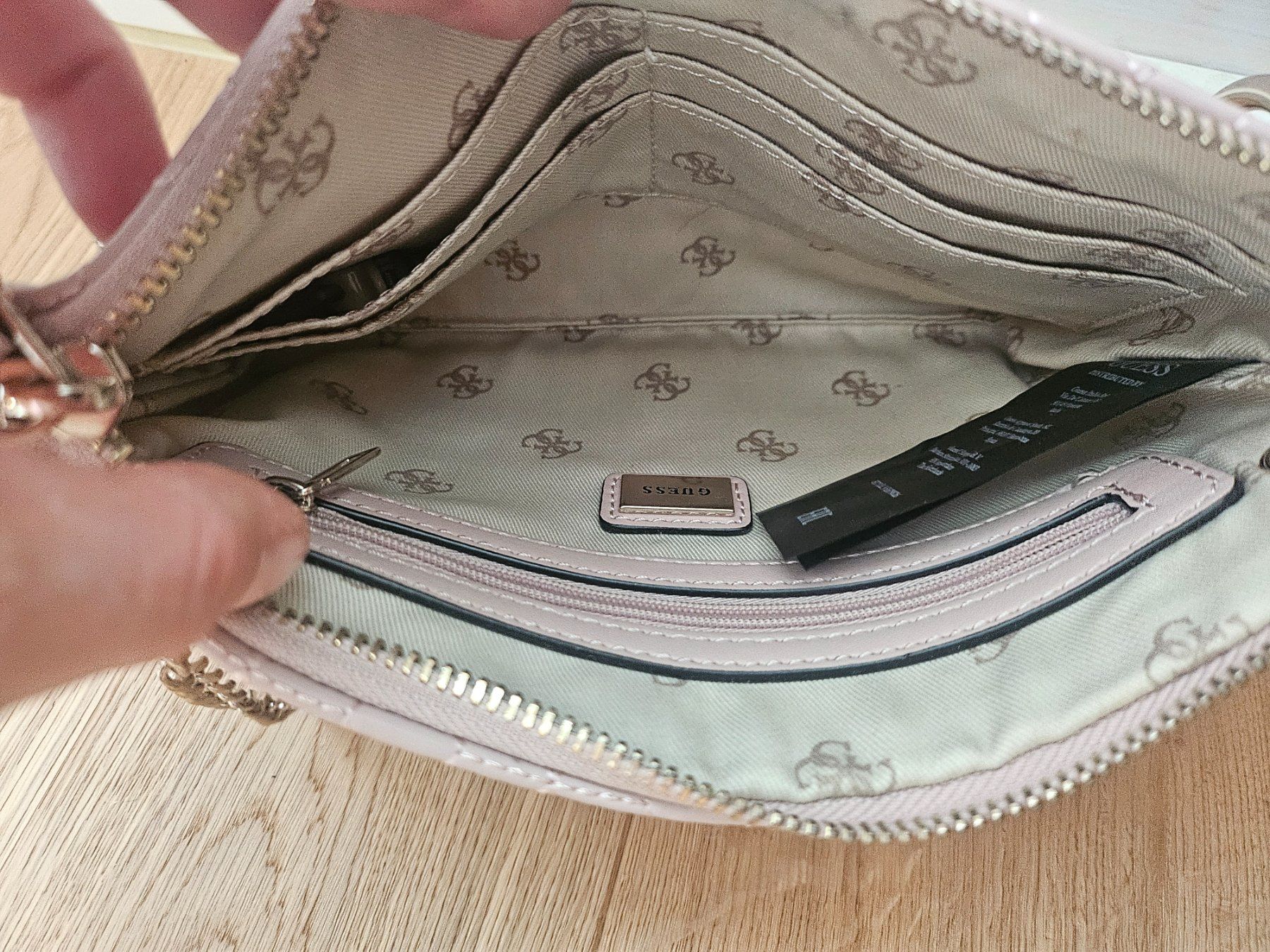 Guess Sacs femmes: Guess Abendtasche – D'occasion à Kefikon TG par Livline 2