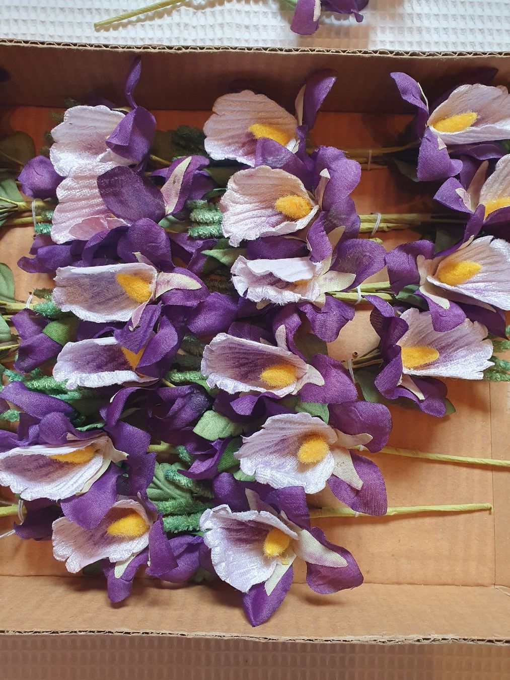 Tessuti: 30 Stoffblumen – Nuovo (secondo la descrizione) da Rafz venduto da np4 1