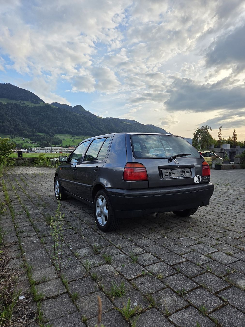 VW Autos: Golf 3 1.8l 90ps – D'occasion à Eschenbach SG par nev_f9cx 2