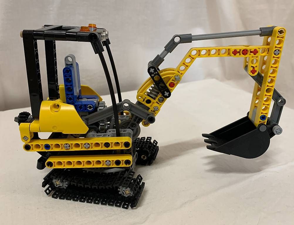 Lego Baukästen: Lego Technic Kompaktbagger – Gebraucht aus Meikirch von meineangebote 2